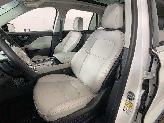 new 2025 Lincoln Aviator car, priced at $64,646