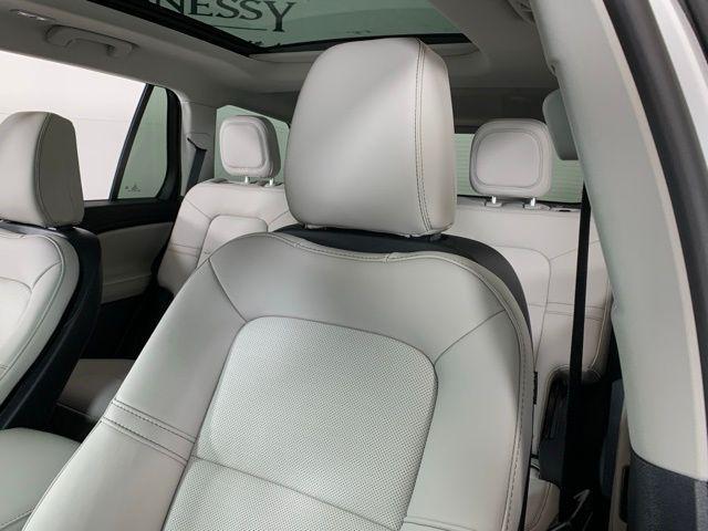 new 2025 Lincoln Aviator car, priced at $64,646