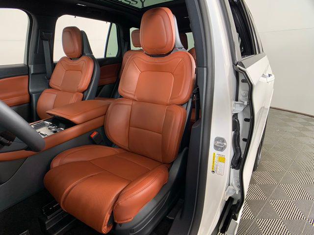 new 2025 Lincoln Aviator car, priced at $71,779