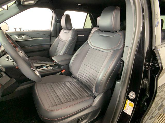 new 2025 Ford Explorer car, priced at $47,101