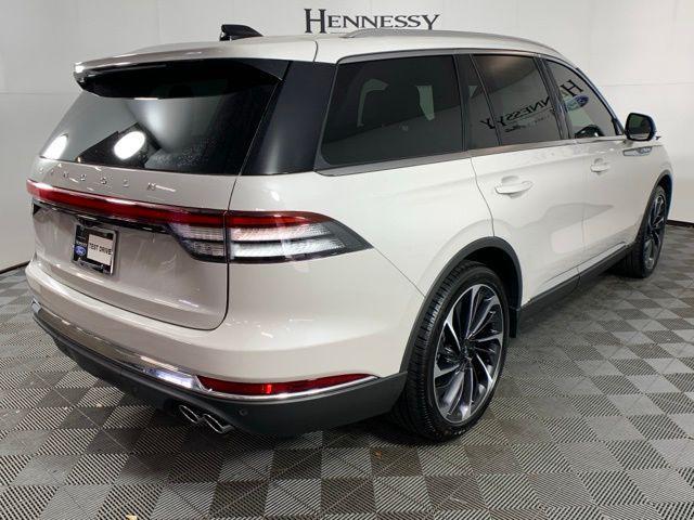 new 2025 Lincoln Aviator car, priced at $63,226