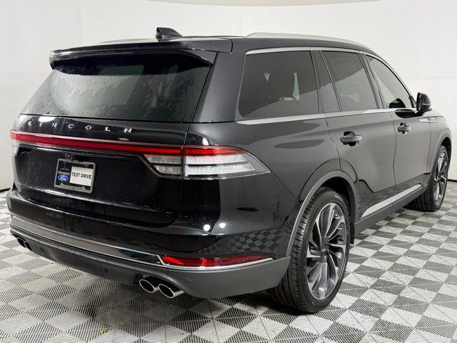 new 2025 Lincoln Aviator car, priced at $65,700