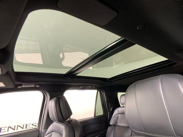 new 2025 Lincoln Navigator car, priced at $112,930