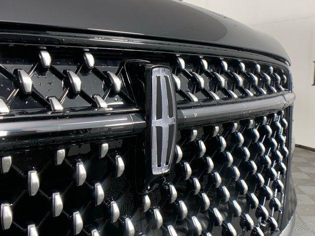 new 2025 Lincoln Nautilus car, priced at $55,843
