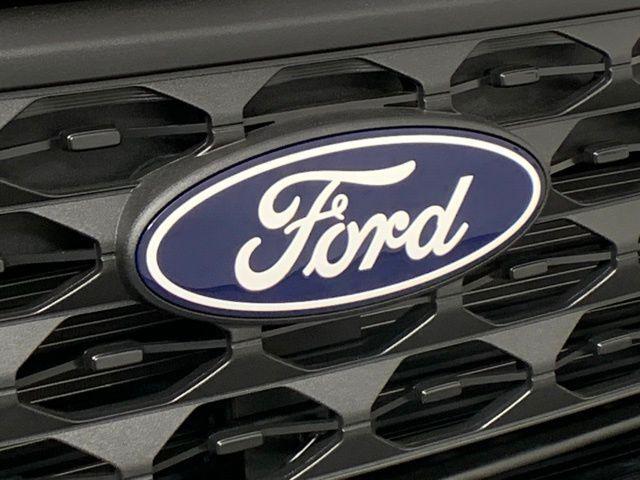 new 2025 Ford Maverick car, priced at $30,192