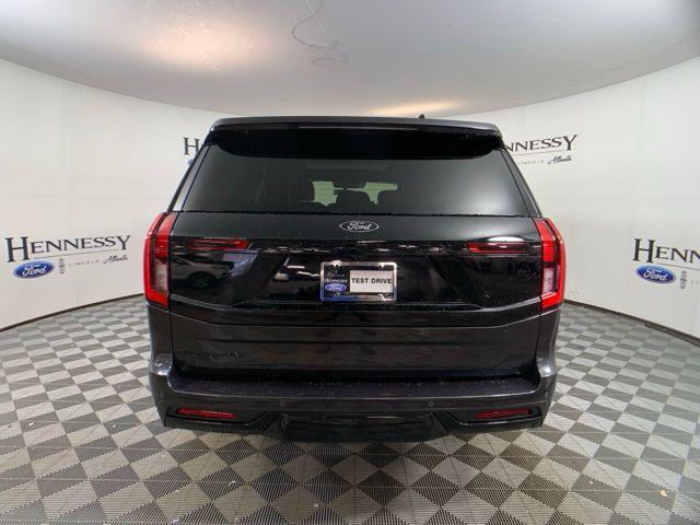 new 2025 Ford Expedition car, priced at $76,466