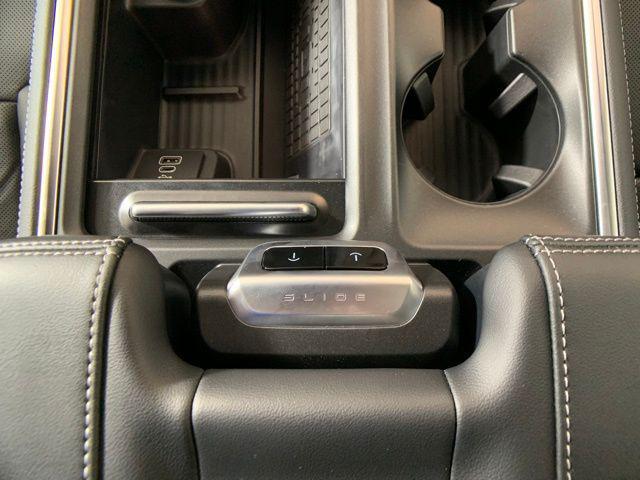 new 2025 Ford Expedition car, priced at $76,466