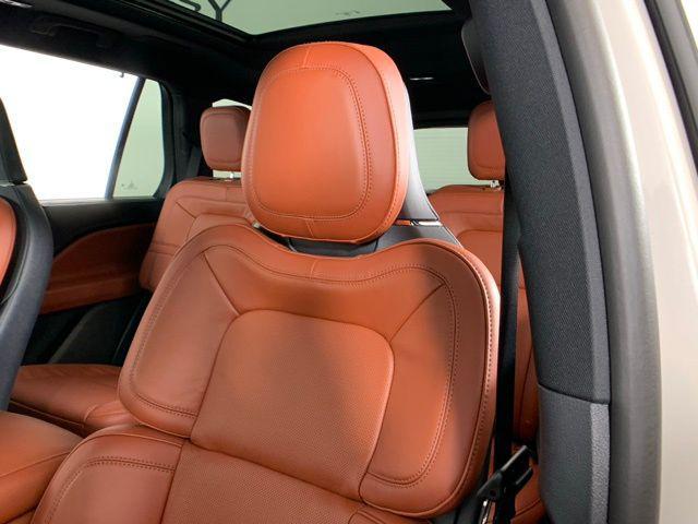 new 2025 Lincoln Aviator car, priced at $71,467