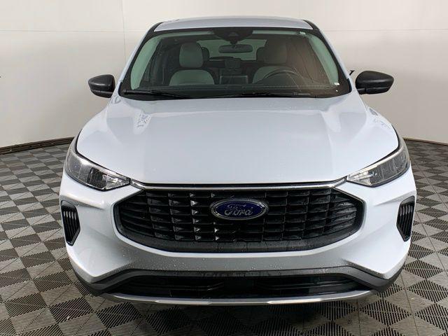 new 2025 Ford Escape car, priced at $27,299
