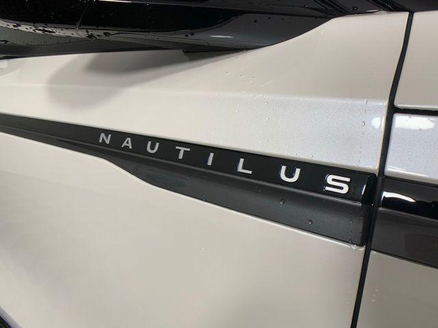 new 2025 Lincoln Nautilus car, priced at $61,047