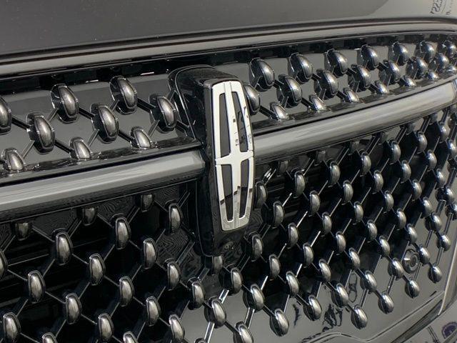 new 2025 Lincoln Nautilus car, priced at $63,427