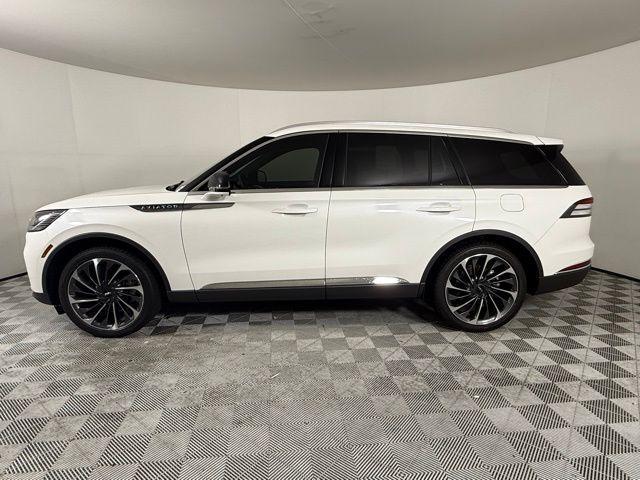 new 2025 Lincoln Aviator car, priced at $72,419