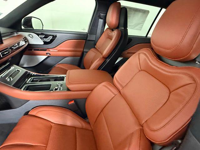 new 2025 Lincoln Aviator car, priced at $72,419