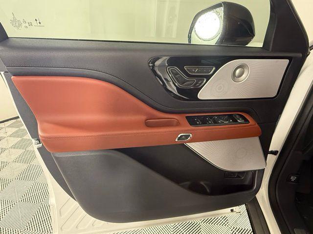 new 2025 Lincoln Aviator car, priced at $72,419