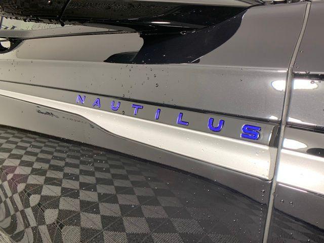 new 2025 Lincoln Nautilus car, priced at $58,332