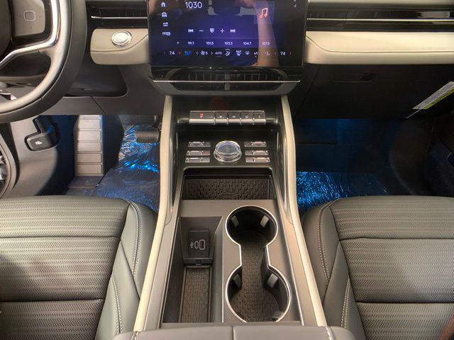 new 2025 Lincoln Nautilus car, priced at $58,332