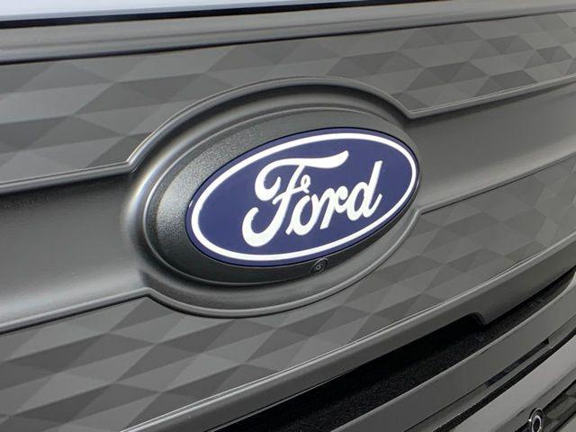 new 2025 Ford F-150 Lightning car, priced at $76,561