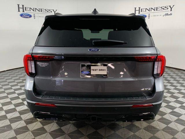 new 2025 Ford Explorer car, priced at $47,902