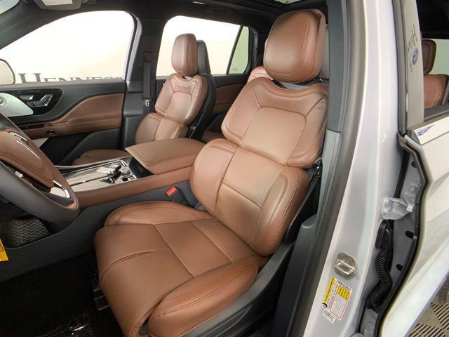 new 2025 Lincoln Aviator car, priced at $73,169