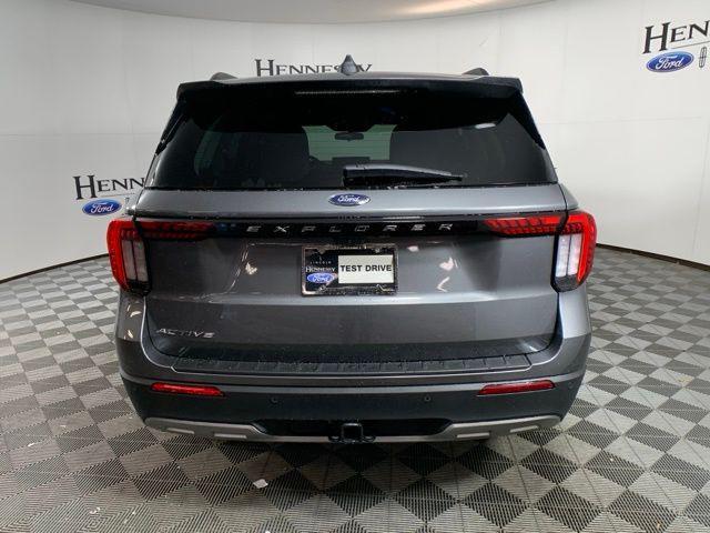 new 2025 Ford Explorer car, priced at $45,665