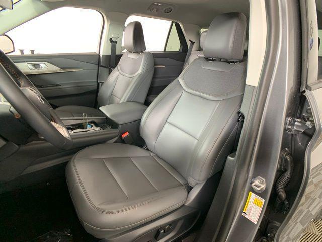 new 2025 Ford Explorer car, priced at $45,665
