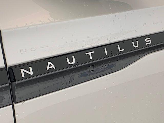 new 2025 Lincoln Nautilus car, priced at $59,237