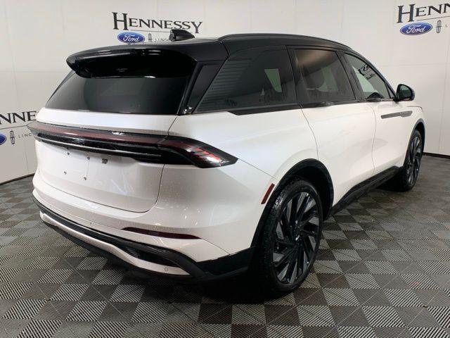 new 2025 Lincoln Nautilus car, priced at $59,237
