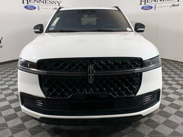 new 2025 Lincoln Navigator car, priced at $107,568