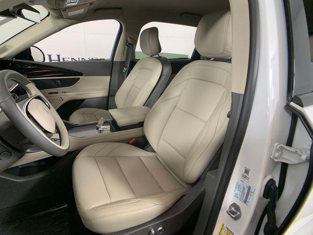 new 2025 Lincoln Nautilus car, priced at $50,214