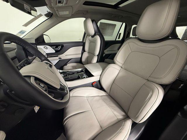 new 2025 Lincoln Aviator car, priced at $71,957