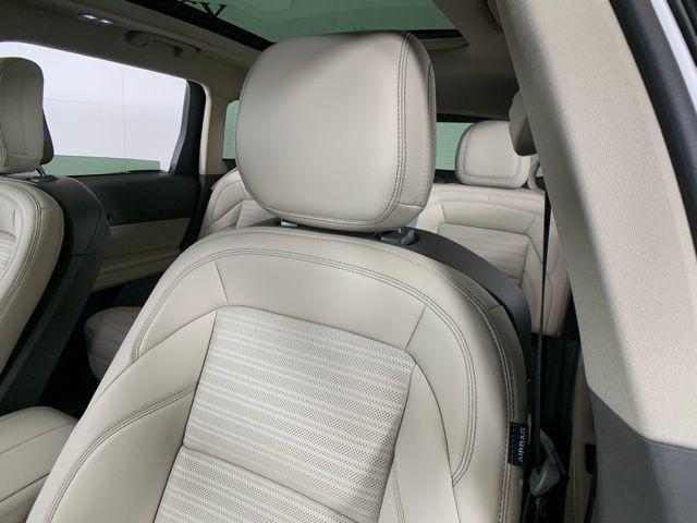new 2025 Lincoln Nautilus car, priced at $59,011