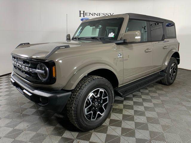 new 2025 Ford Bronco car, priced at $52,225