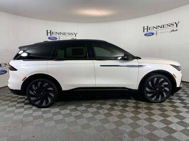new 2025 Lincoln Nautilus car, priced at $61,047