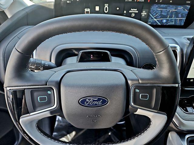 new 2025 Ford Expedition car, priced at $77,895