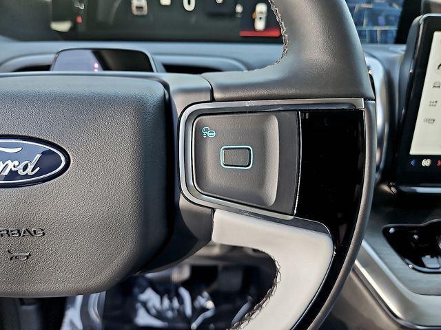 new 2025 Ford Expedition car, priced at $77,895