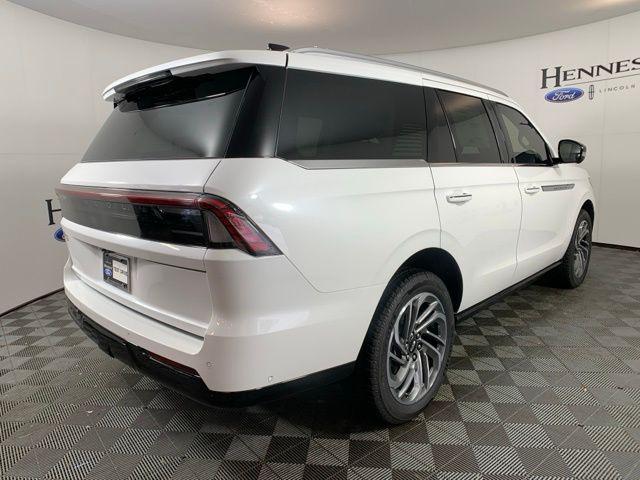 new 2025 Lincoln Navigator car, priced at $103,247