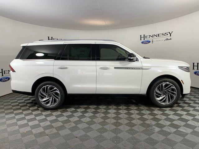 new 2025 Lincoln Navigator car, priced at $103,247