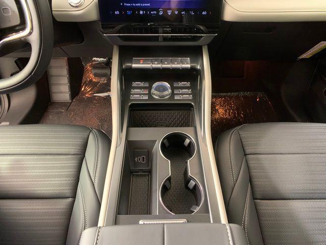 new 2025 Lincoln Nautilus car, priced at $56,522