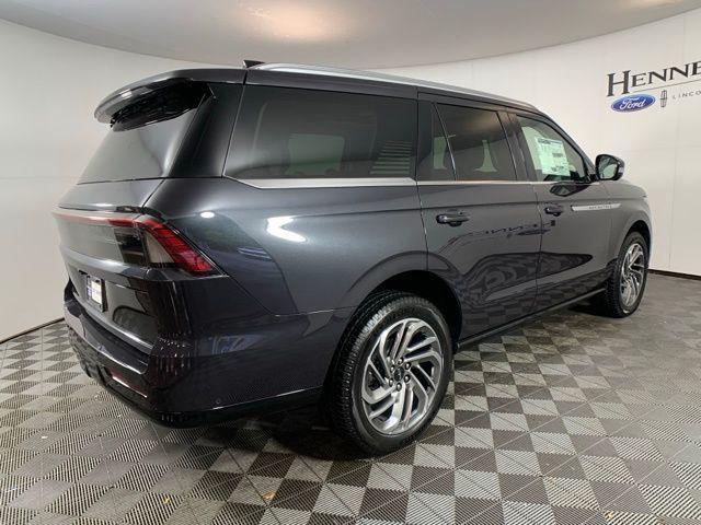 new 2025 Lincoln Navigator car, priced at $99,542