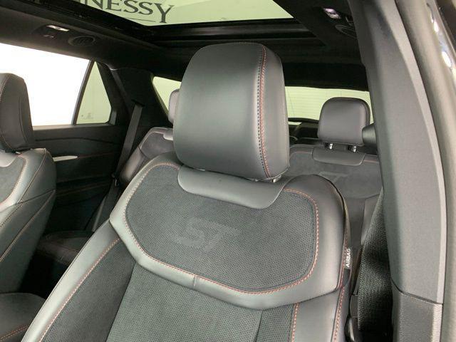 new 2025 Ford Explorer car, priced at $55,374