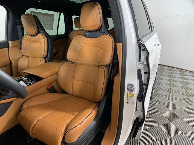 new 2025 Lincoln Aviator car, priced at $80,943