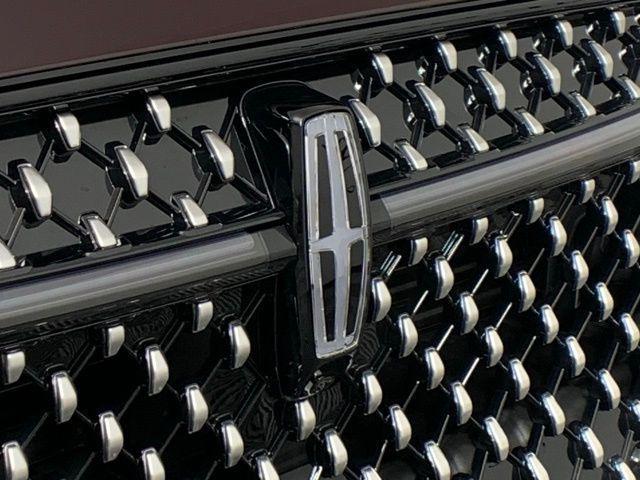 new 2025 Lincoln Nautilus car, priced at $67,421