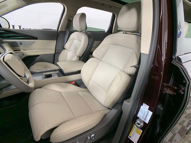 new 2025 Lincoln Nautilus car, priced at $67,421