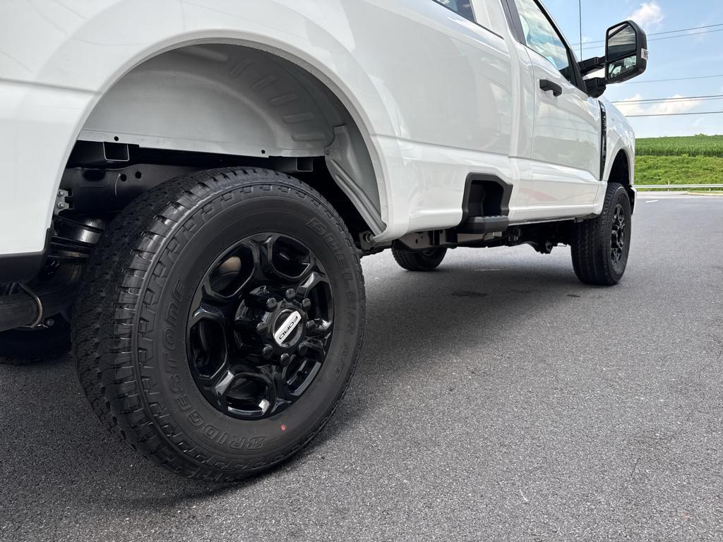 new 2025 Ford F-250 car, priced at $56,325