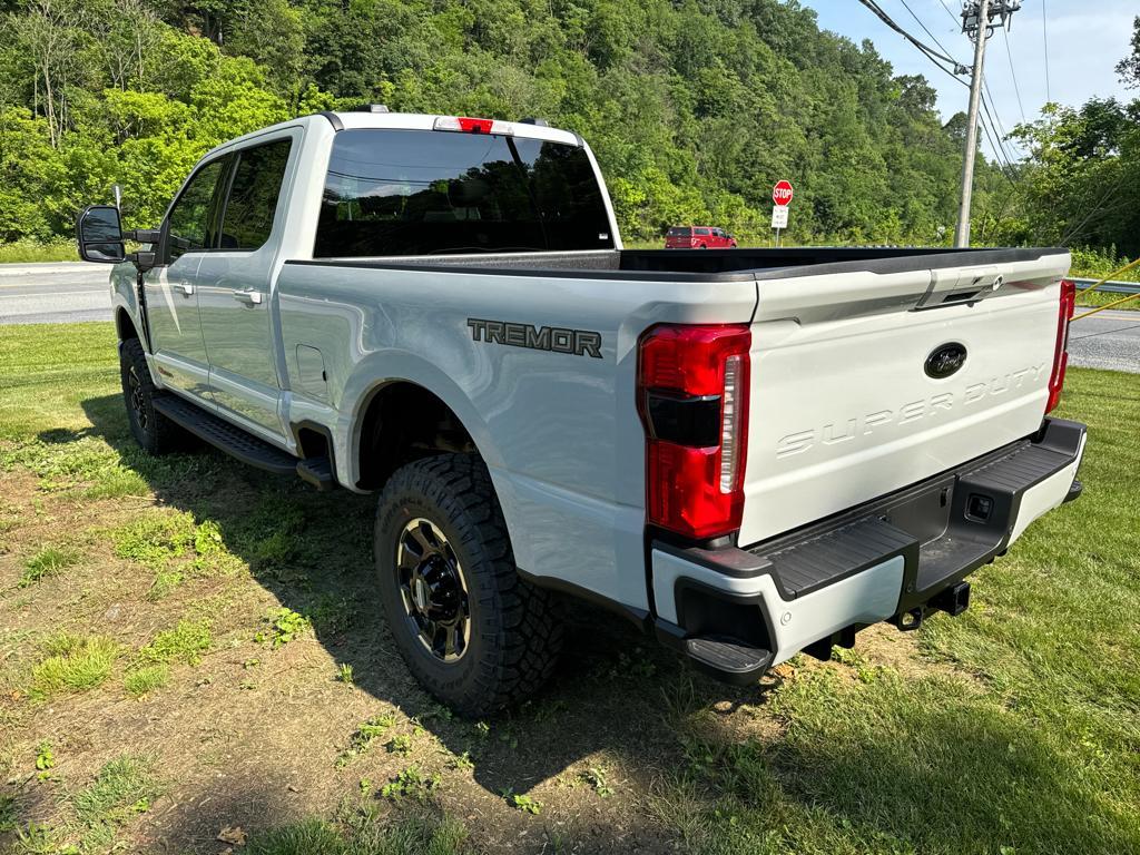 new 2025 Ford F-250 car, priced at $89,305