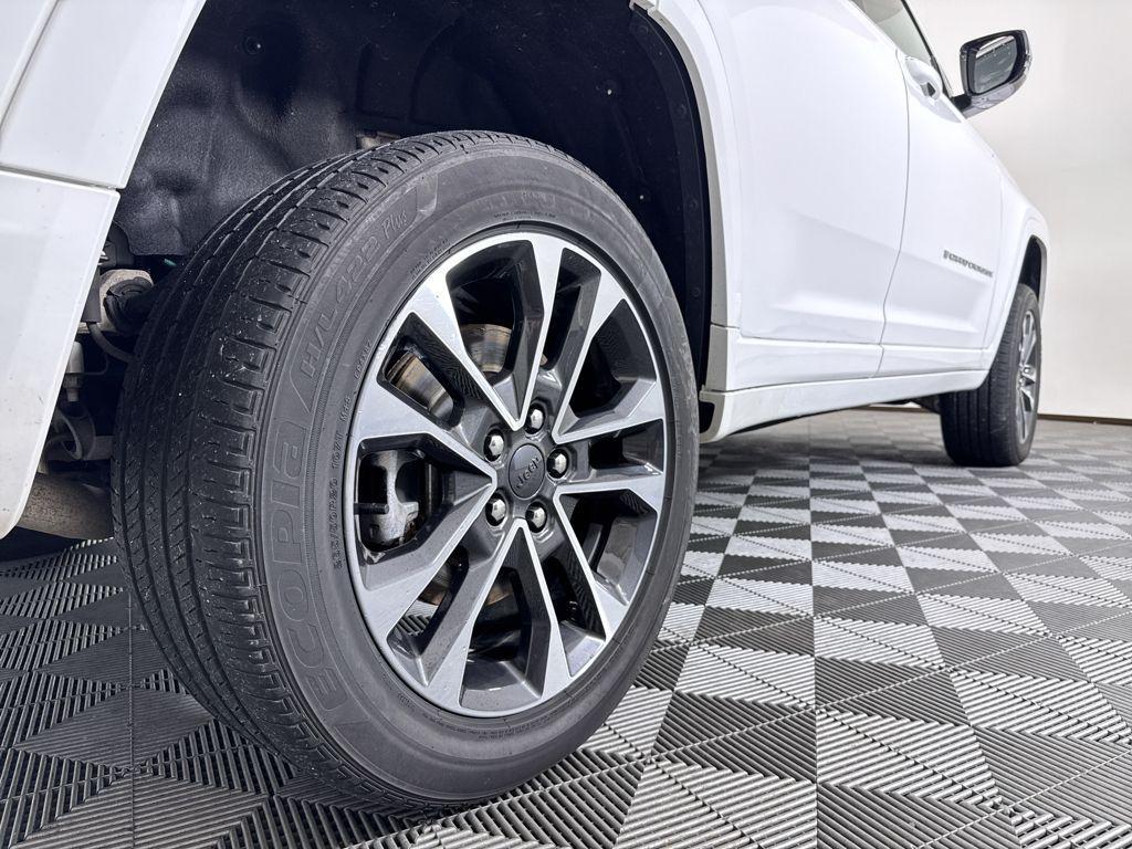 used 2022 Jeep Grand Cherokee L car, priced at $36,990