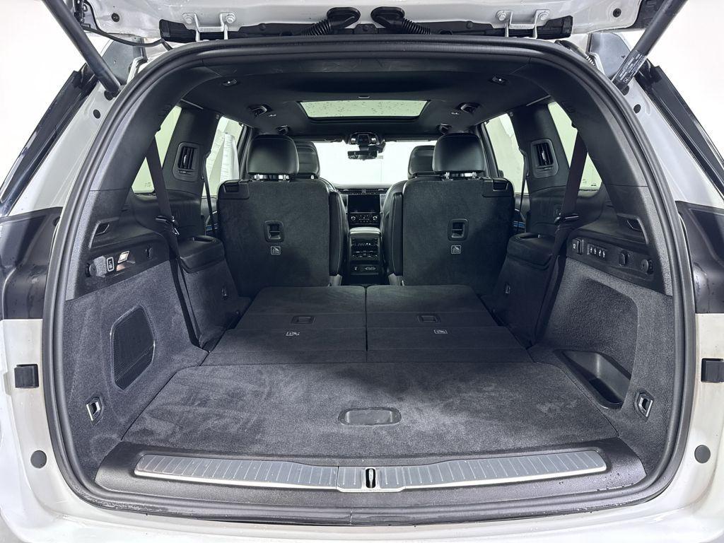 used 2022 Jeep Grand Cherokee L car, priced at $36,990