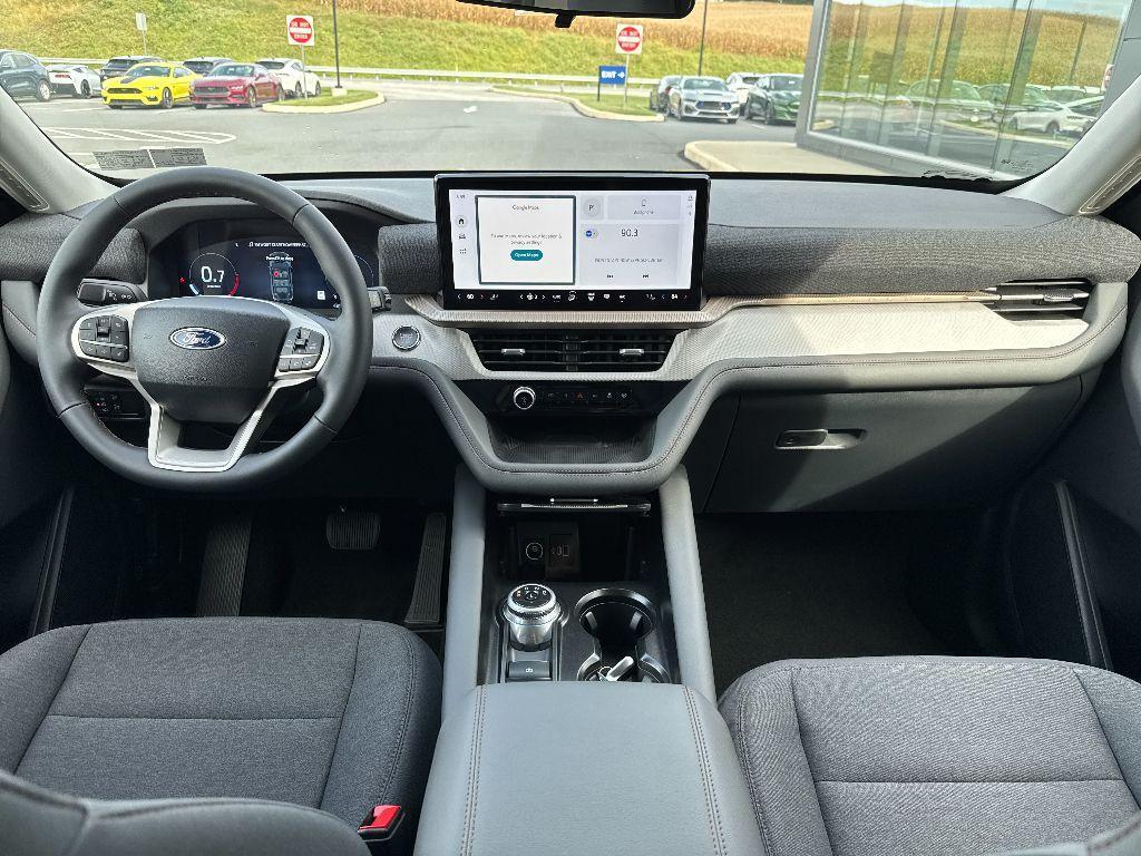 new 2025 Ford Explorer car, priced at $40,800