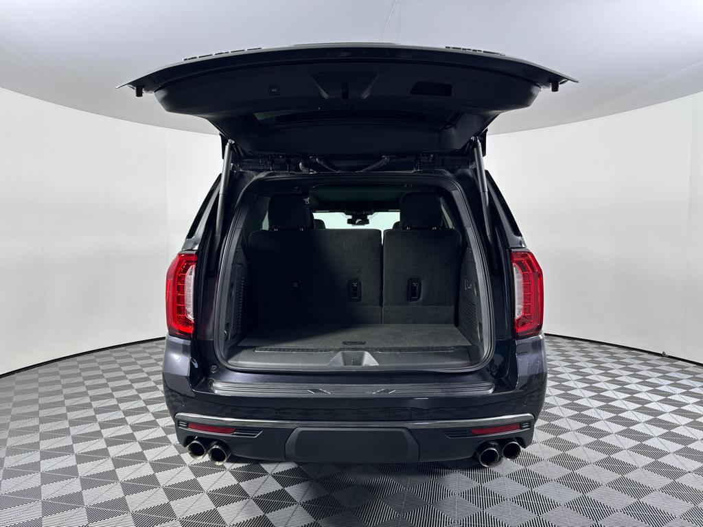 used 2024 GMC Yukon car, priced at $73,977