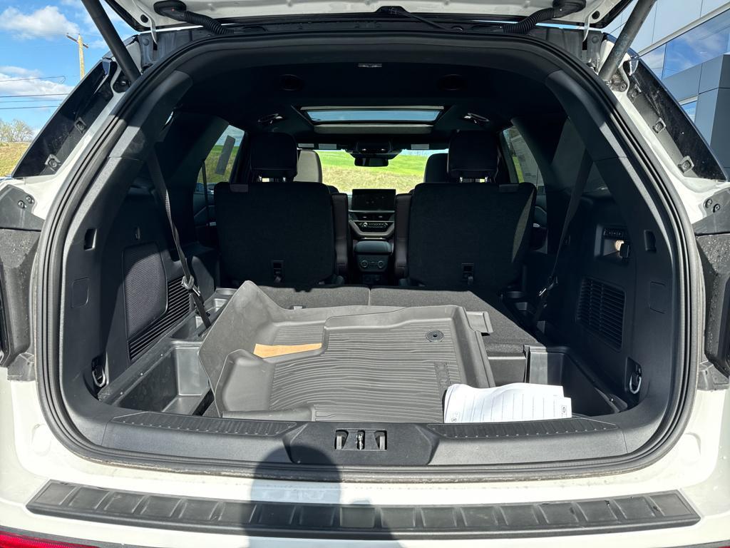 new 2025 Ford Explorer car, priced at $61,242